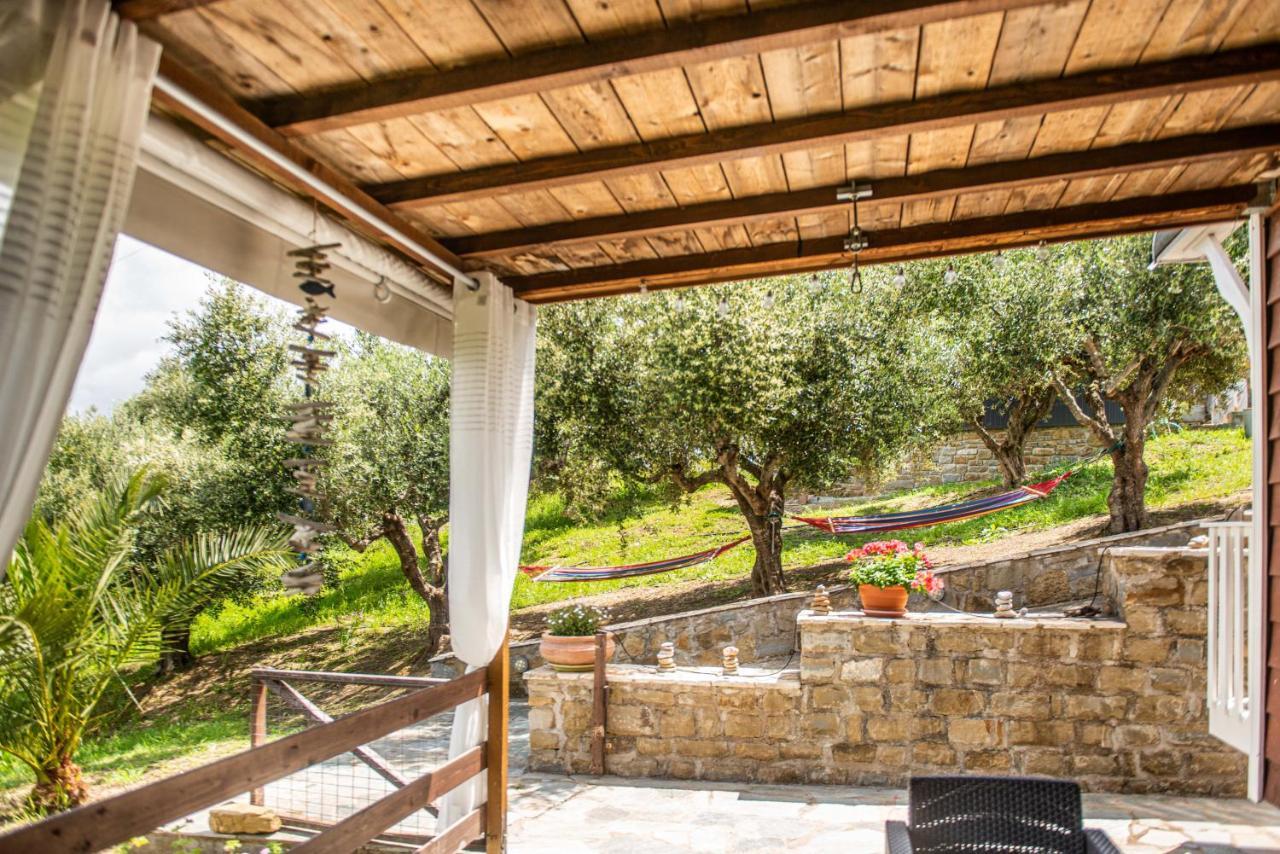 Hakuna Matata Holidays Wooden Lodge With Airco & Pool In Greek Olive Grove Modon Exterior foto