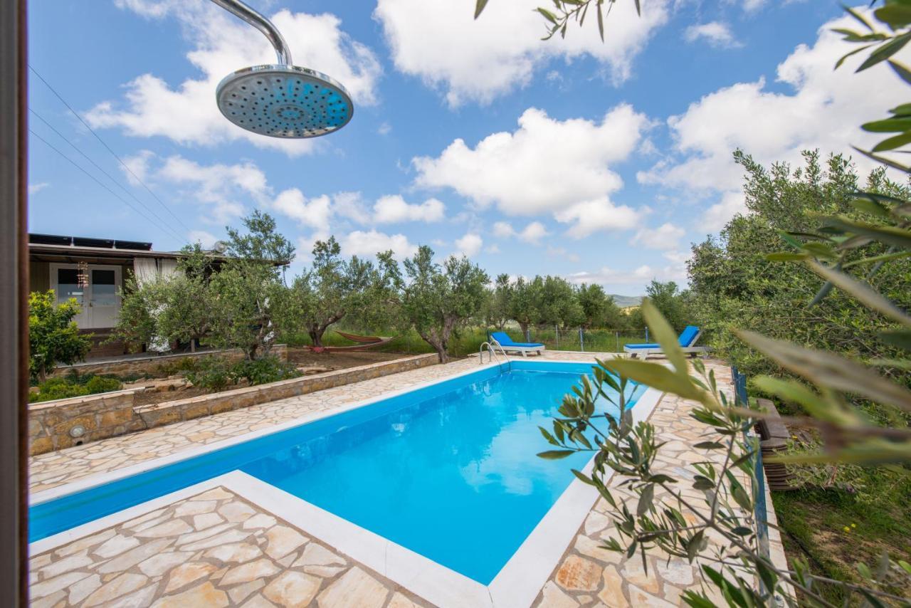 Hakuna Matata Holidays Wooden Lodge With Airco & Pool In Greek Olive Grove Modon Exterior foto